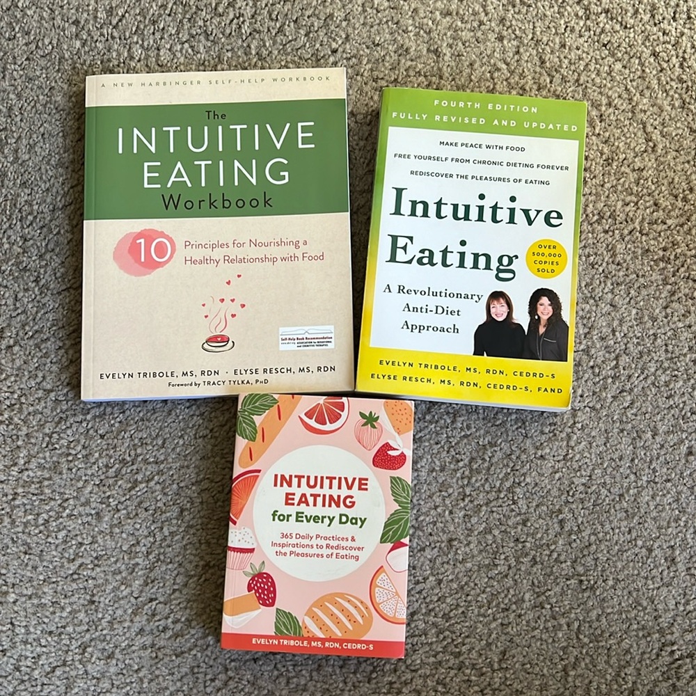 Intuitive eating books set written by Evelyn Tribole